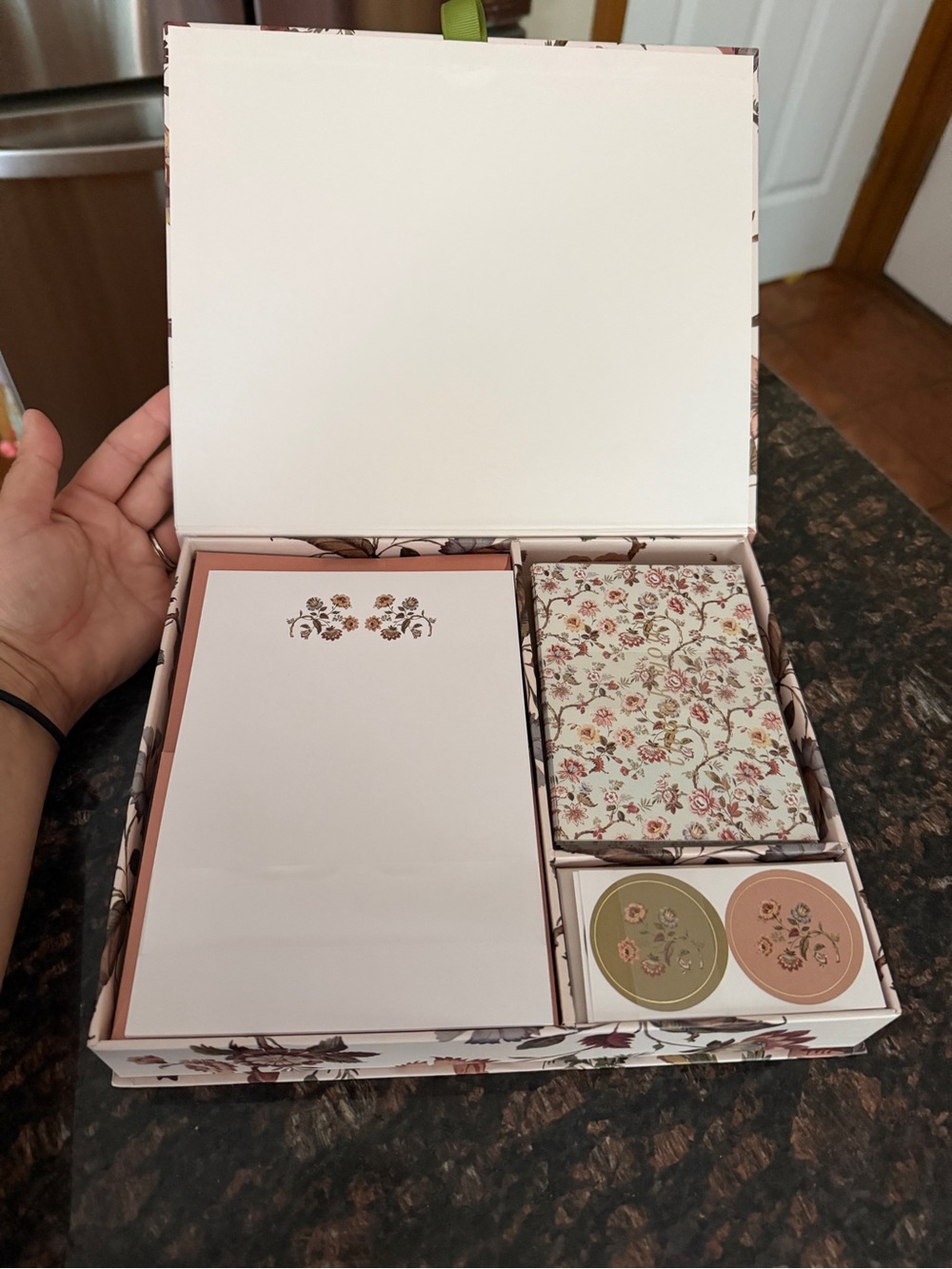 Fringe Boxed Stationary Set